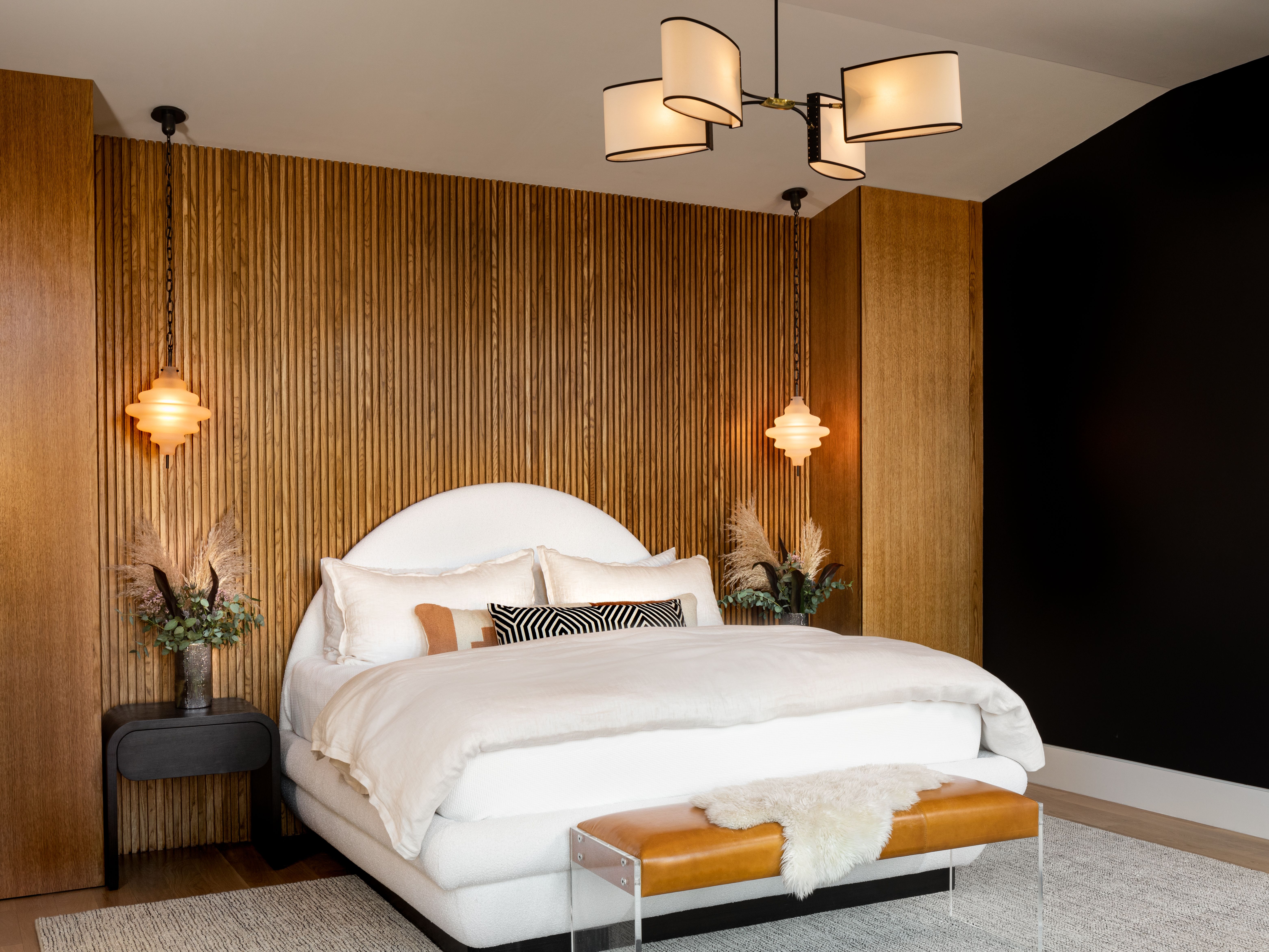 Luxury interior wallcovering
